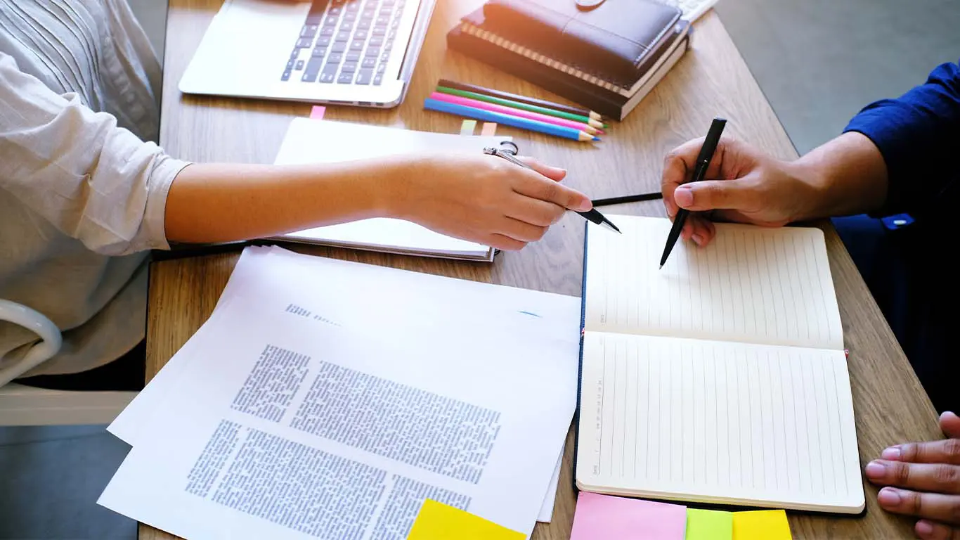 プロのサポートを受け論文を考える技術士